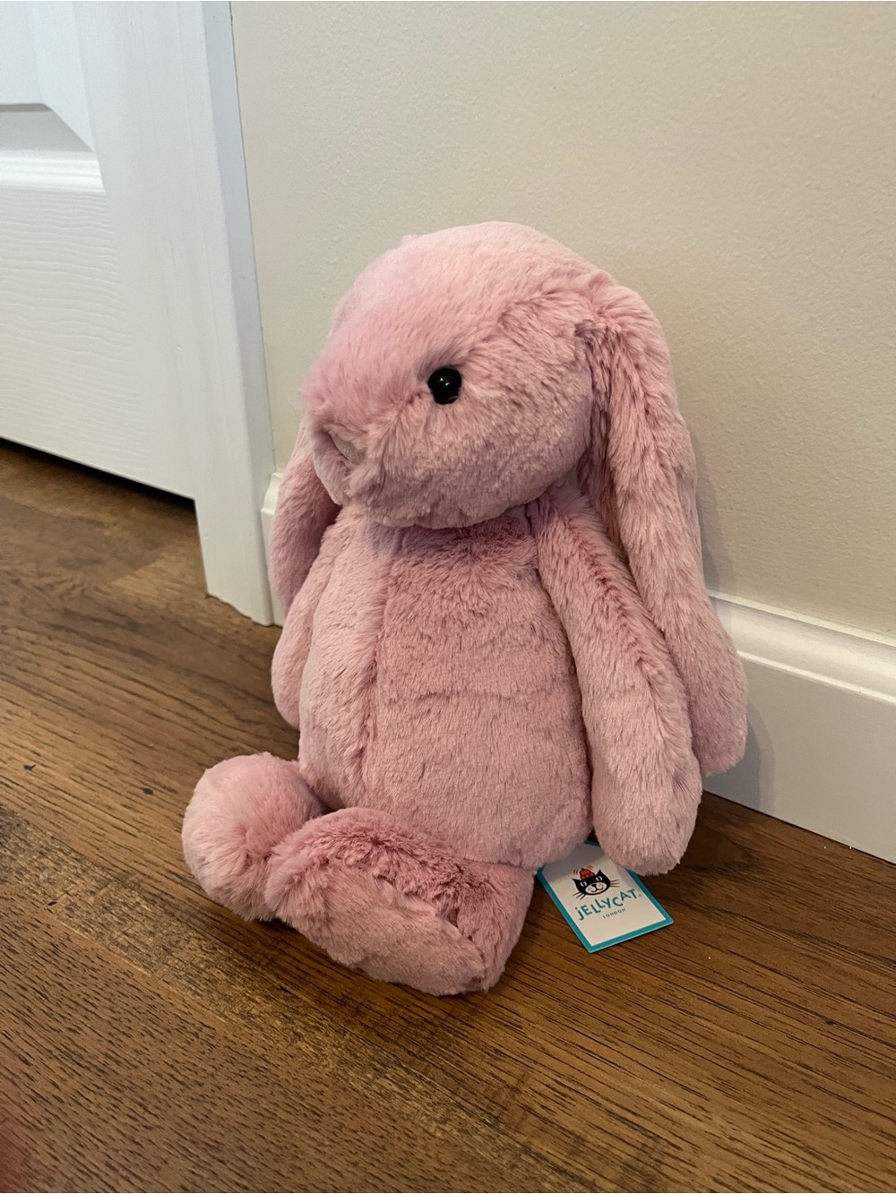 Jellycat Bashful Tulip Bunny - BNWT - Authentic - dust bag included - Picture 5 of 14